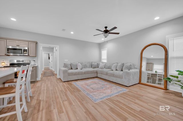 18135 Hoiles Street, Robertsdale, AL 36567