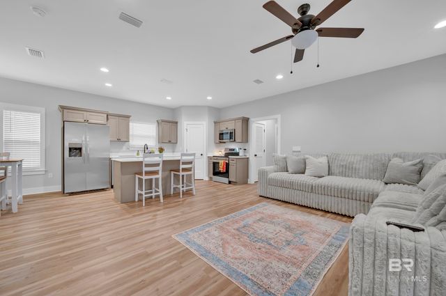 18135 Hoiles Street, Robertsdale, AL 36567