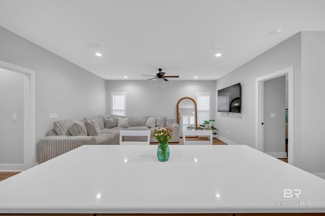 18135 Hoiles Street, Robertsdale, AL 36567