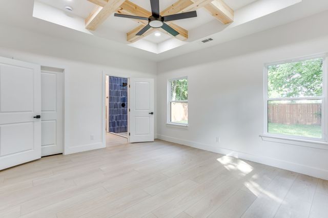 3828 Winfield Avenue, Fort Worth, TX 76109