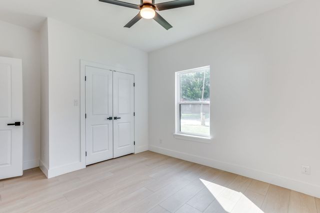 3828 Winfield Avenue, Fort Worth, TX 76109