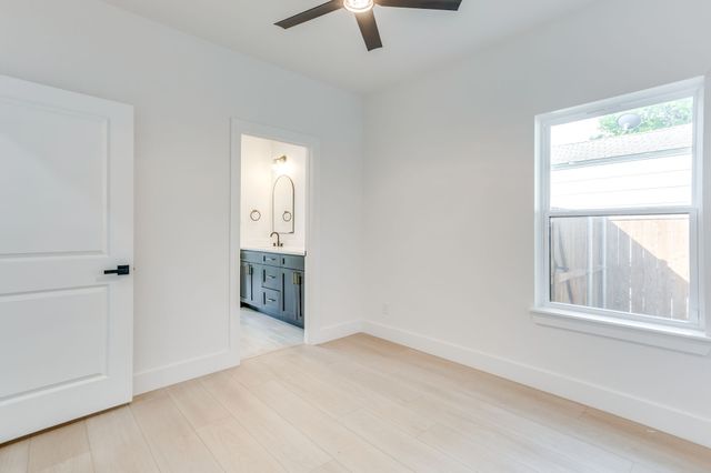 3828 Winfield Avenue, Fort Worth, TX 76109