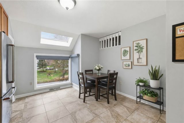 1432 Towne Square Dr, Mccandless, PA 15101