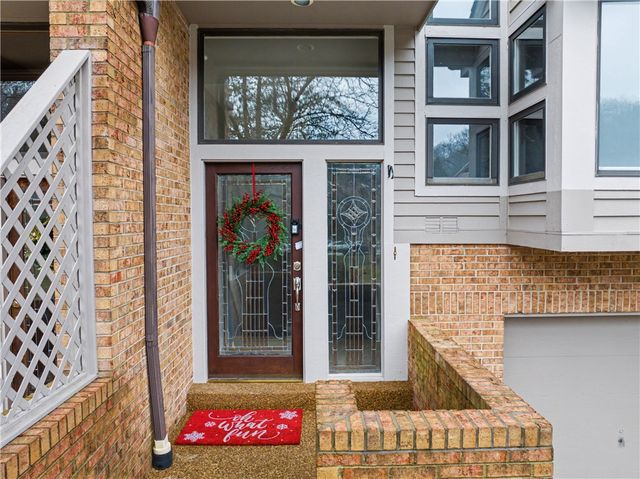 1432 Towne Square Dr, Mccandless, PA 15101