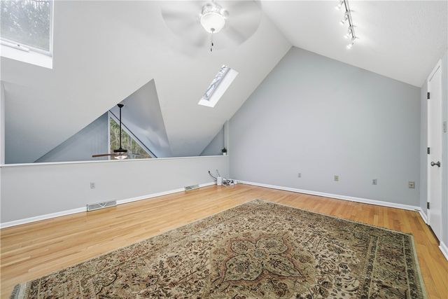 1432 Towne Square Dr, Mccandless, PA 15101