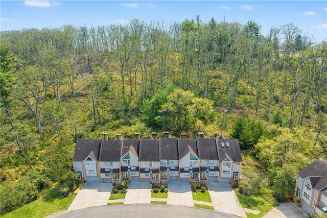 1432 Towne Square Dr, Mccandless, PA 15101