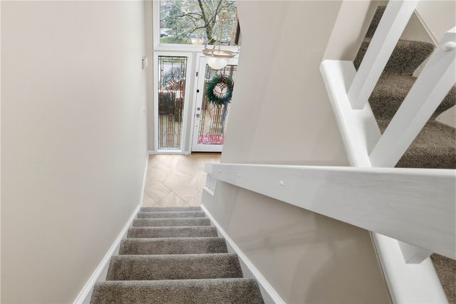 1432 Towne Square Dr, Mccandless, PA 15101