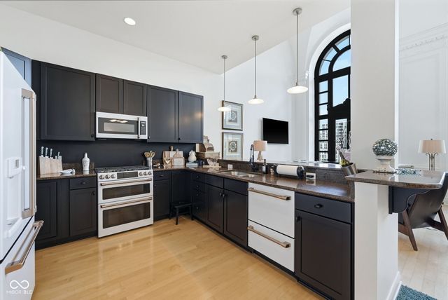350 N Meridian Street 403, Indianapolis, IN 46204