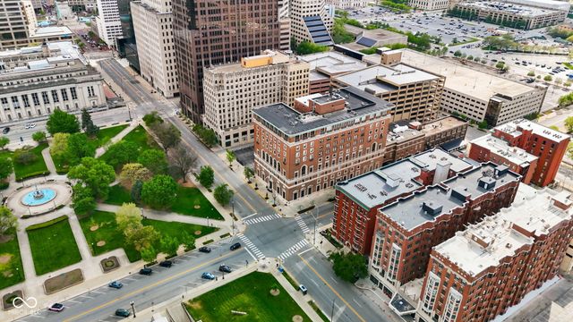350 N Meridian Street 403, Indianapolis, IN 46204