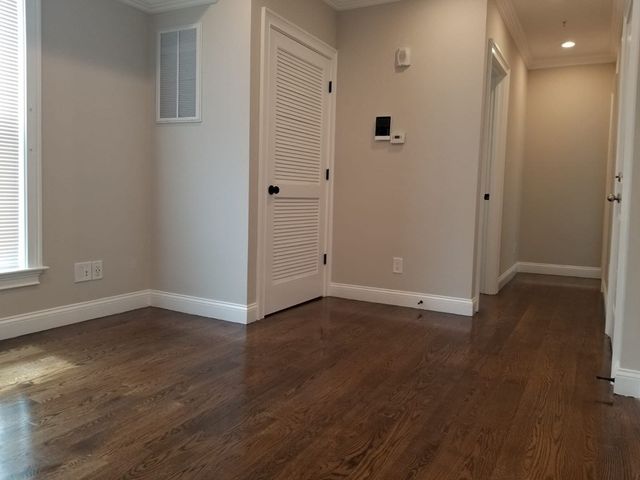 39 W Walnut Park 3, Boston, MA 02119
