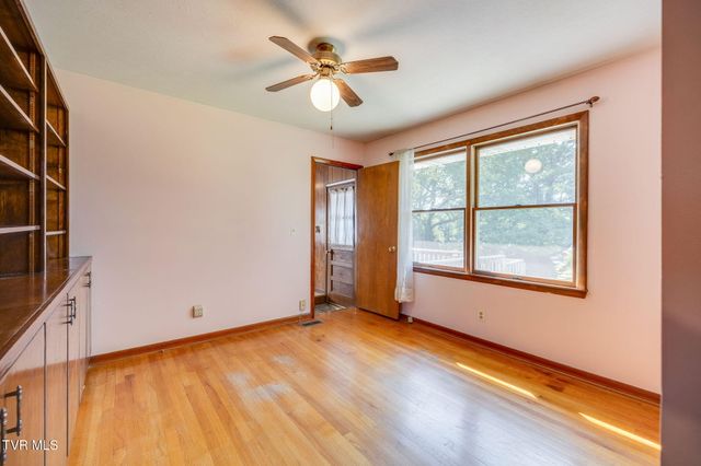 105 Wimberly Way, Bristol, TN 37620
