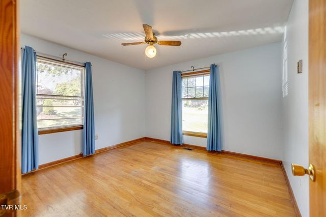 105 Wimberly Way, Bristol, TN 37620
