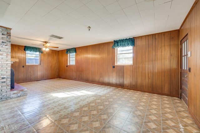 105 Wimberly Way, Bristol, TN 37620