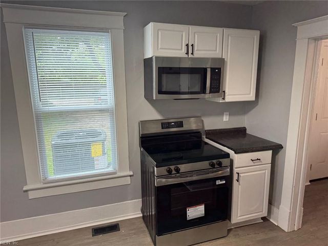 2712 Kecoughtan RD, Hampton, VA 23661