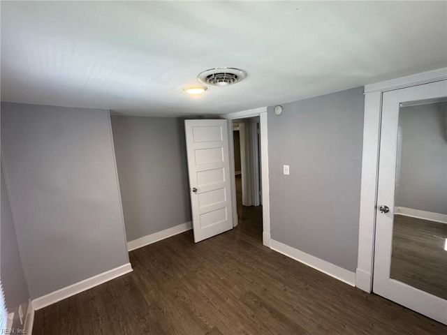 2712 Kecoughtan RD, Hampton, VA 23661