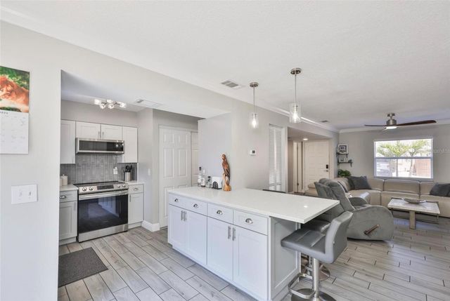 2011 S CAROLINA AVENUE, Tampa, FL 33629