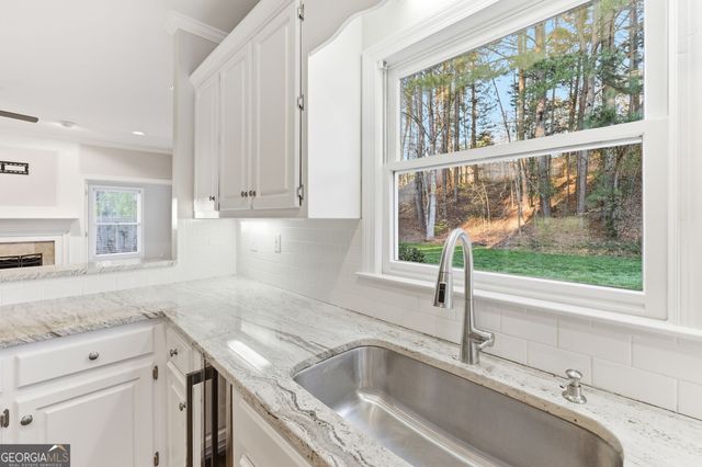 711 Chattahoochee Place, Gainesville, GA 30506