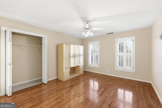 711 Chattahoochee Place, Gainesville, GA 30506