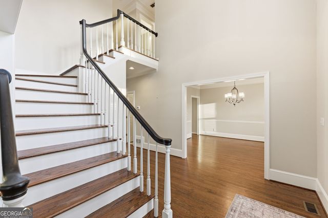 711 Chattahoochee Place, Gainesville, GA 30506