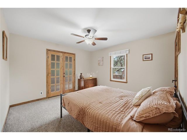 305 S Fairview St, Woodland Park, CO 80863