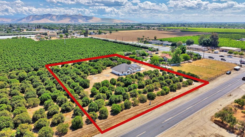 Image 48 of property listing at 41640 Road 120, Orosi, CA 93647