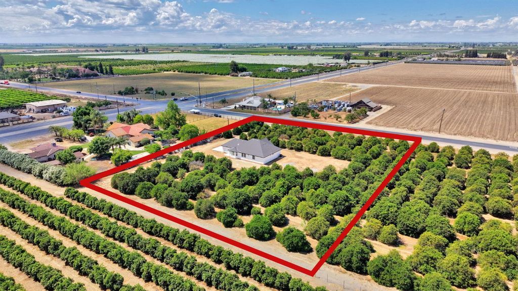 Image 51 of property listing at 41640 Road 120, Orosi, CA 93647