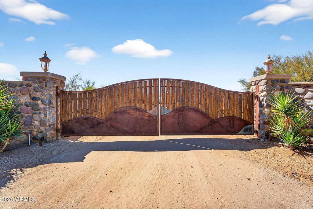 Image 1 of property listing at 28624 N 141st Street, Scottsdale, AZ 85262