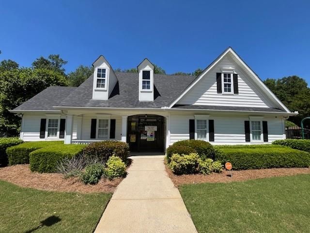 19 Meadow Crest Court, Powder Springs, GA 30127
