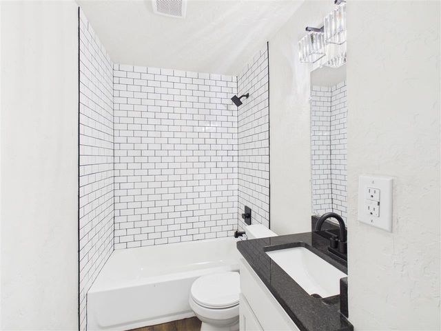 1129 NW Maple Ave, Lawton, OK 73507