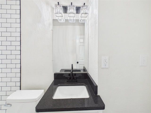 1129 NW Maple Ave, Lawton, OK 73507