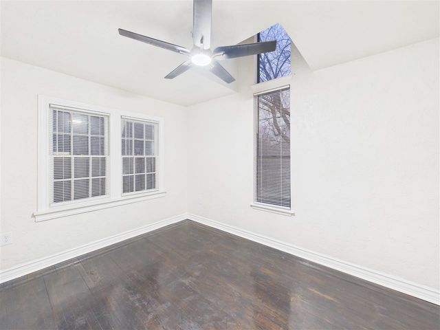 1129 NW Maple Ave, Lawton, OK 73507