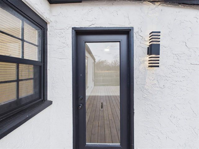 1129 NW Maple Ave, Lawton, OK 73507