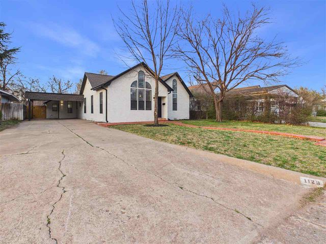 1129 NW Maple Ave, Lawton, OK 73507