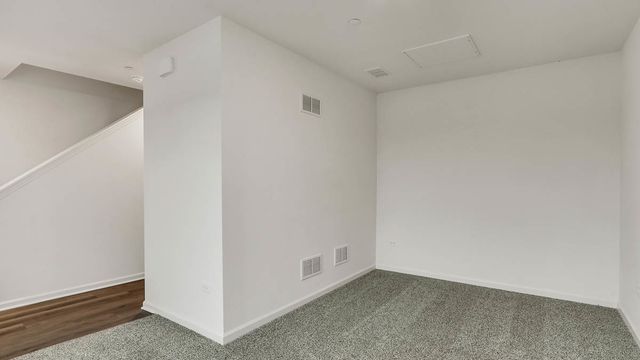 401 Lakeshore Court, St. Charles, IL 60174