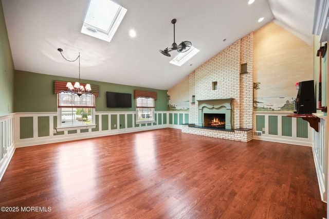 41 Thomas Drive, Manalapan, NJ 07726