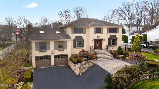 41 Thomas Drive, Manalapan, NJ 07726