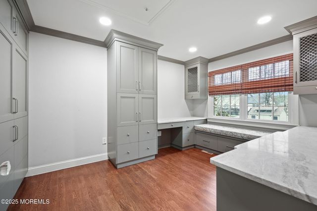 41 Thomas Drive, Manalapan, NJ 07726