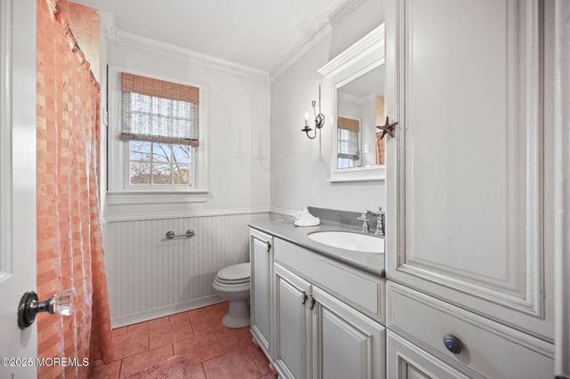 41 Thomas Drive, Manalapan, NJ 07726