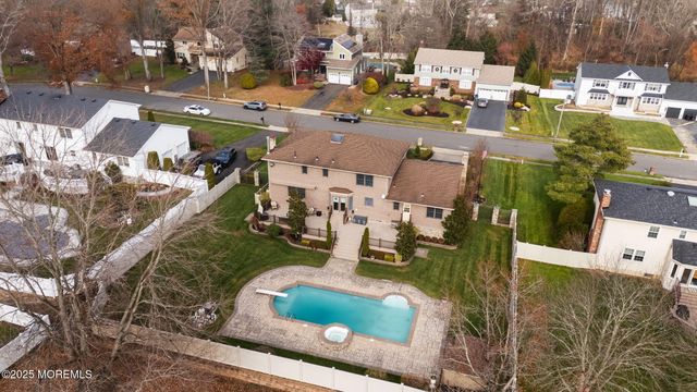 41 Thomas Drive, Manalapan, NJ 07726