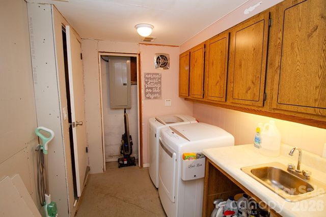 36 Clarendon Road, Asheville, NC 28806