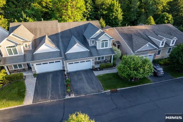 6 Westminster Way, Pomona, NY 10970