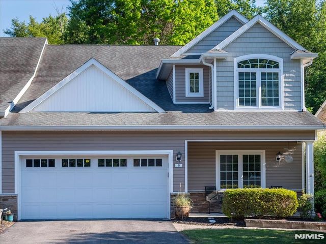 6 Westminster Way, Pomona, NY 10970