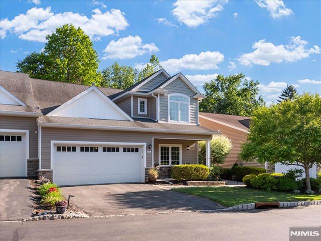 6 Westminster Way, Pomona, NY 10970