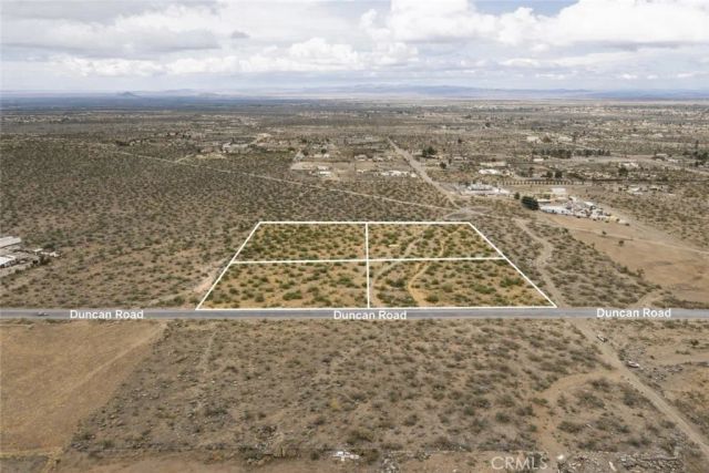 1 Duncan Rd, Phelan, CA 92371