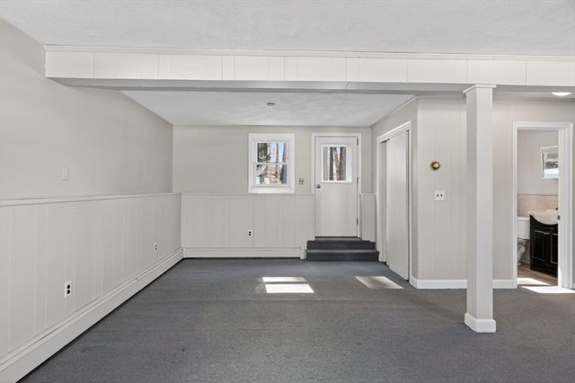 10 Independence Dr, Burlington, MA 01803