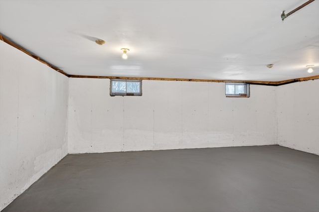 10 Independence Dr, Burlington, MA 01803