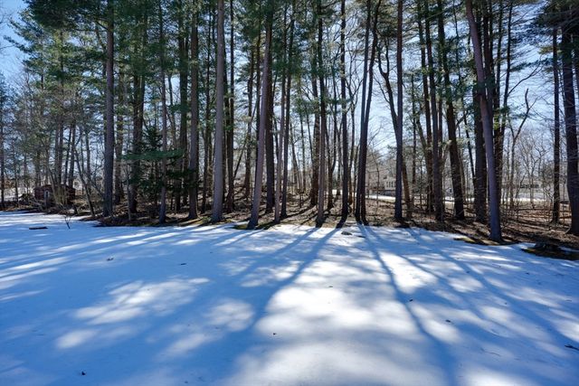 10 Independence Dr, Burlington, MA 01803