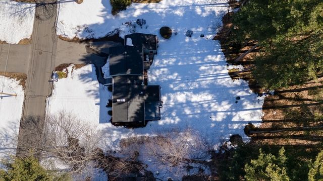 10 Independence Dr, Burlington, MA 01803