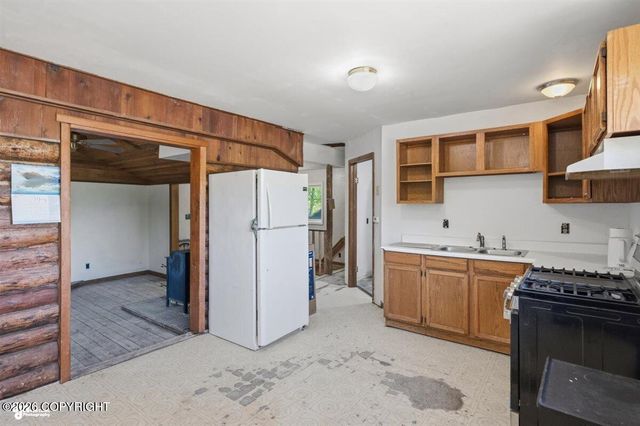 1772 S Simms Road, Big Lake, AK 99652