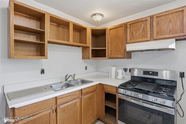 1772 S Simms Road, Big Lake, AK 99652